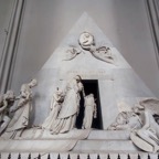 Cenotafio de María Cristina