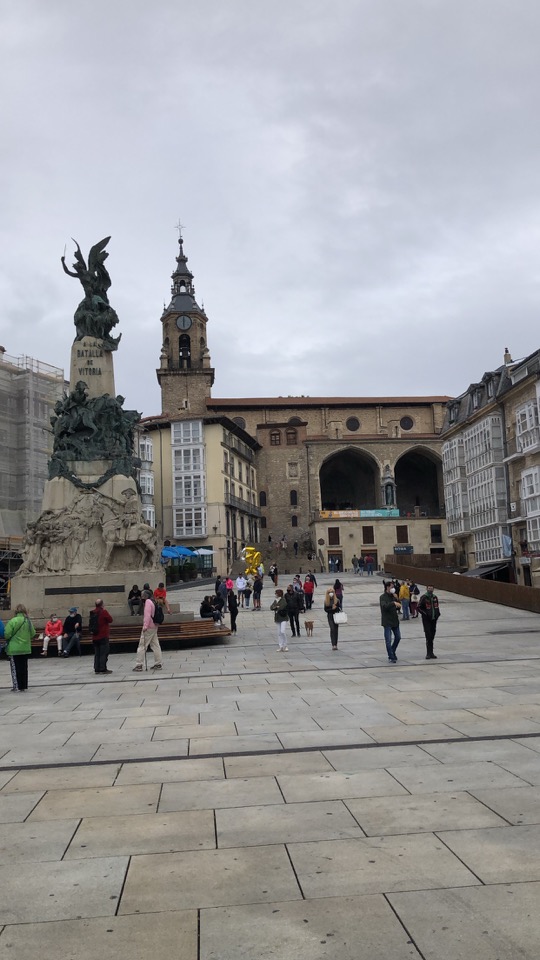 Plaza de la Virgen Blanca