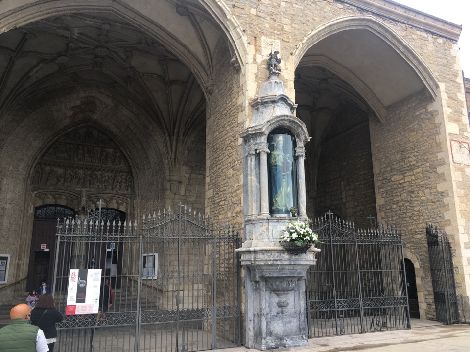 La Virgen Blanca