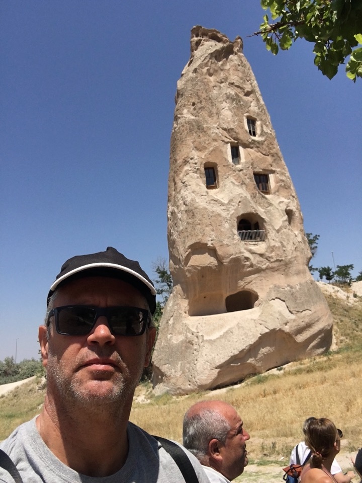 Selfie con menhir.JPG
