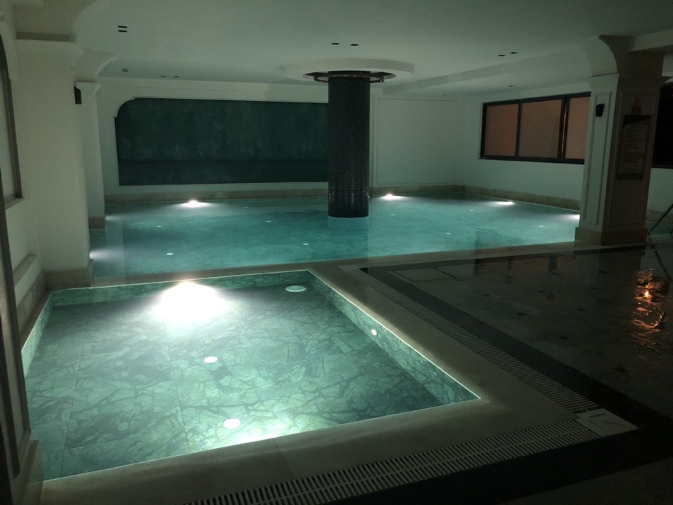 Piscina interior