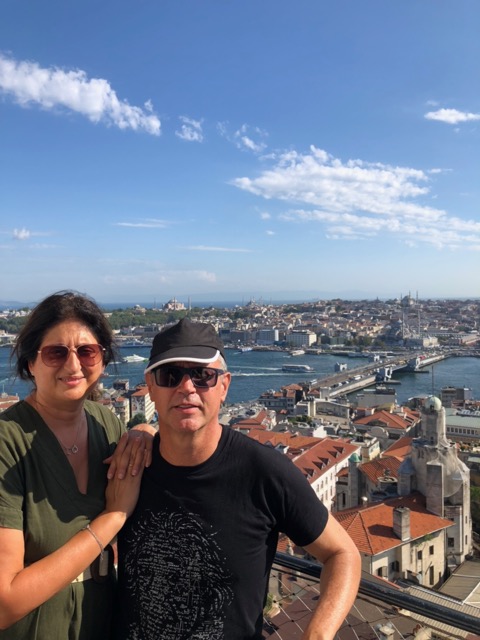 Con el skyline de Sultanahmet